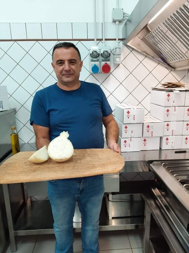 I sapori di una volta - Caciocavallo al Tartufo Nero - FORMAGGI